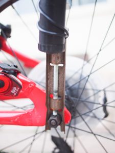 Bike light - metal mounting bracket